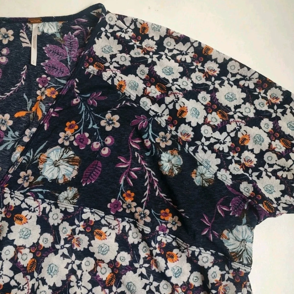 Free People Isabelle Floral Tunic Top Oversized White Blue Purple Blouse S - Picture 7 of 16